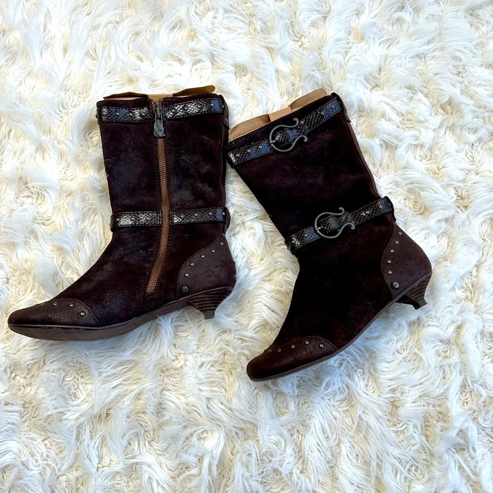 LONDON UNDERGROUND Suede Heeled Boots Round Toe Buckles Retro Side Zip Brown